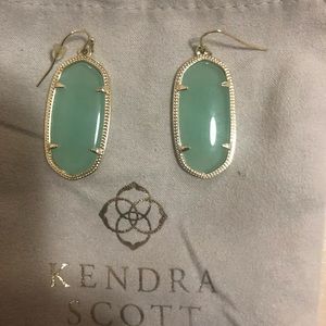 Green Elle Kendra Scott earnings